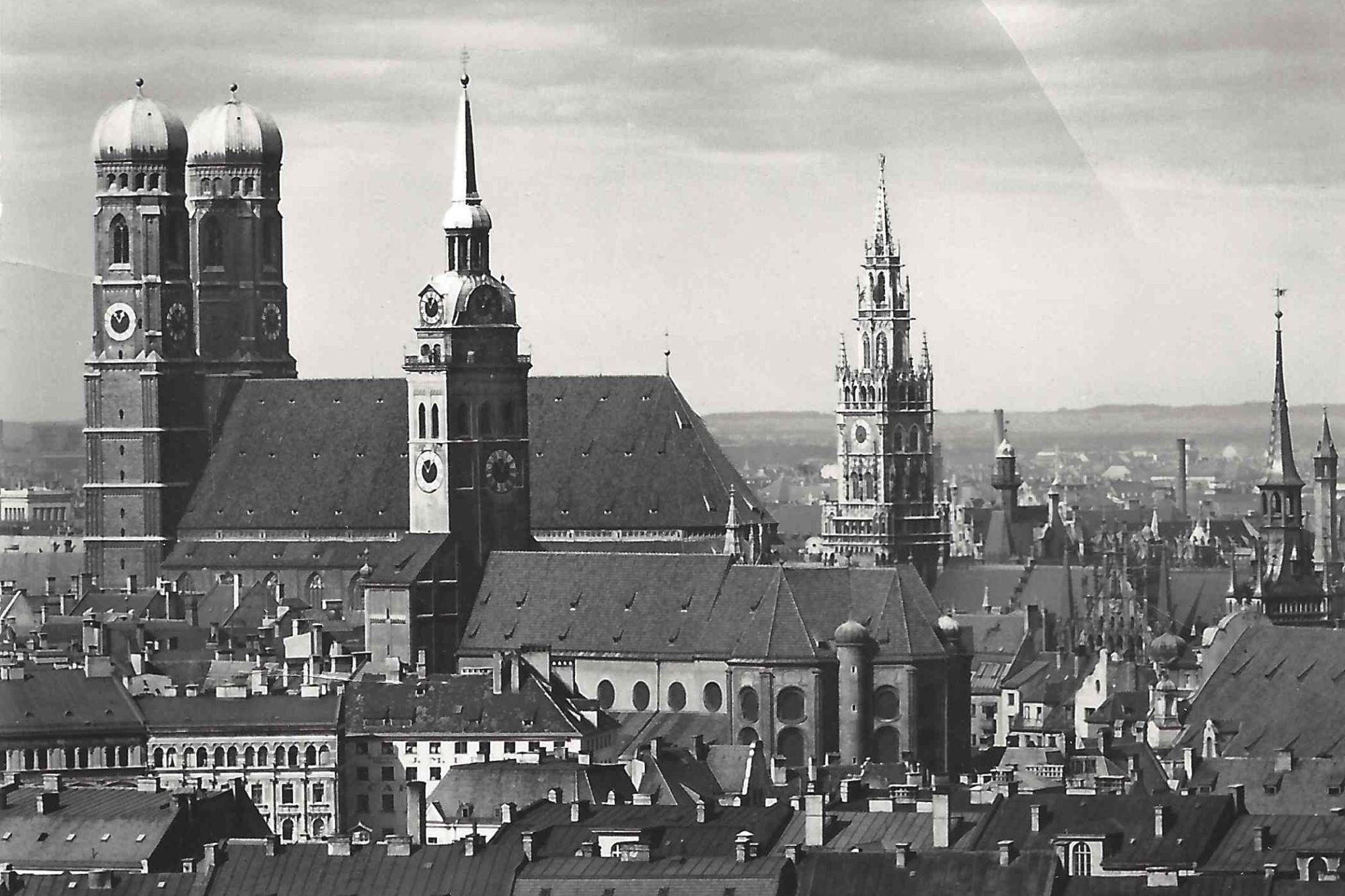 Tradition & Geschichte Bilde FRauenkriche alt