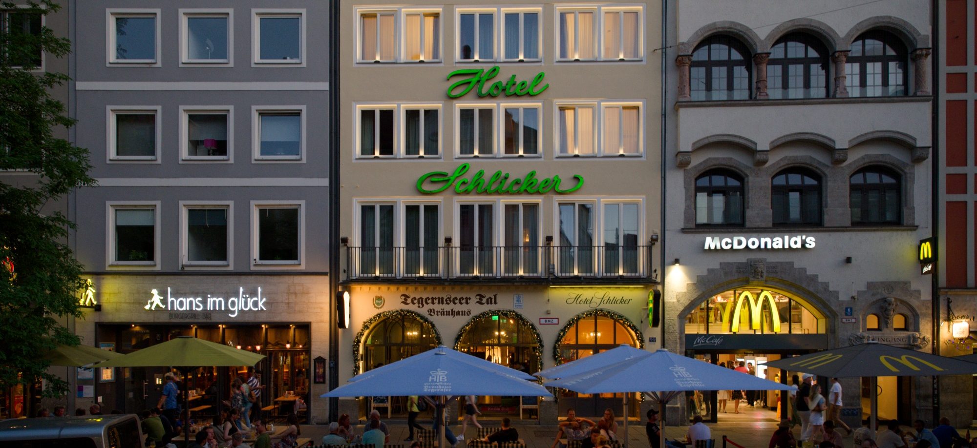 Hotel Schlicker - Front Fassade Hotel Schlicker